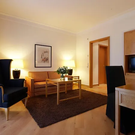 Steigenberger & Hotel 5*